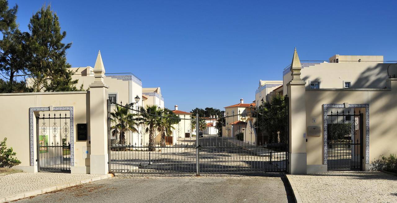 Praia Del Rei Beach 3 Pools Amoreira  外观 照片
